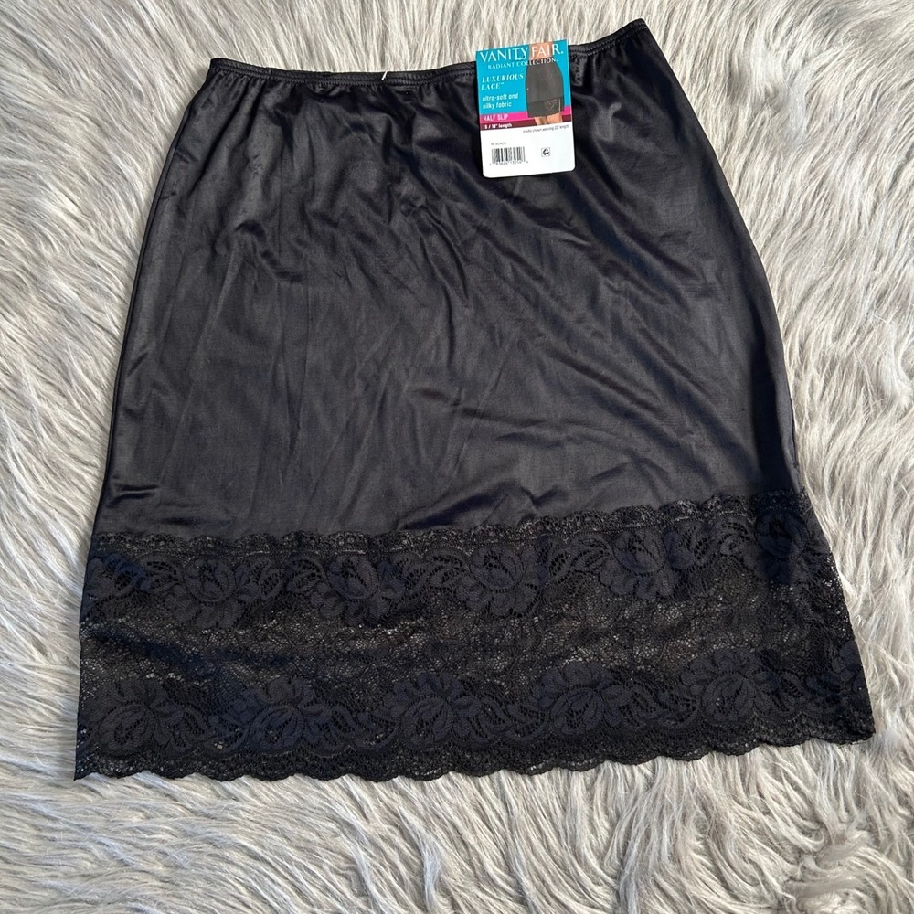 Vanity Fair Radiant Collection Half Slip Womens Size Small 18" Black Floral Lace